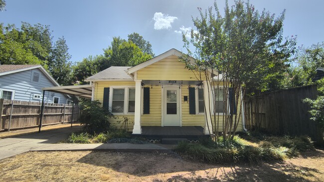 property at 1704 NW 41st St
