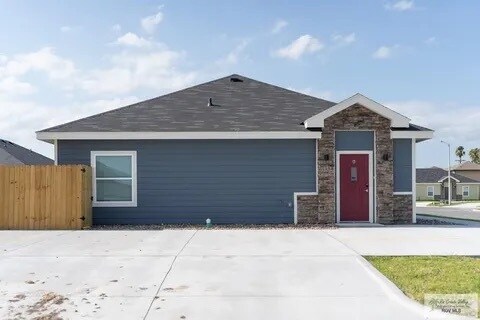 2230 Summit Rd in La Feria, TX - Building Photo