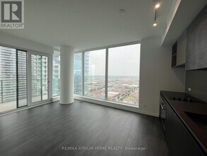 7890 Jane St in Vaughan, ON - Building Photo - Building Photo