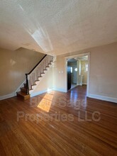 7105 Atlantic Ave in Upper Darby, PA - Building Photo - Building Photo