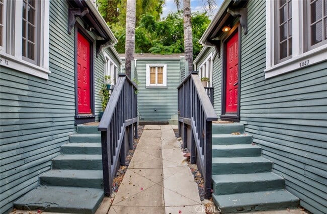 1447 Calumet Ave in Los Angeles, CA - Building Photo - Building Photo