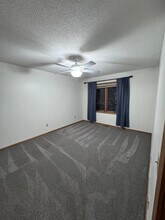 14198 Towers Ln in Eden Prairie, MN - Building Photo - Building Photo