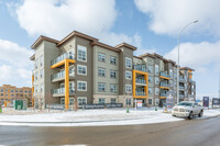 19661 40 St SE in Calgary, AB - Building Photo - Building Photo