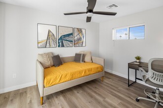 Roma Meadows in Phoenix, AZ - Building Photo - Interior Photo