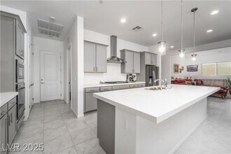 174 Cabo Cruces Dr in Henderson, NV - Building Photo - Building Photo