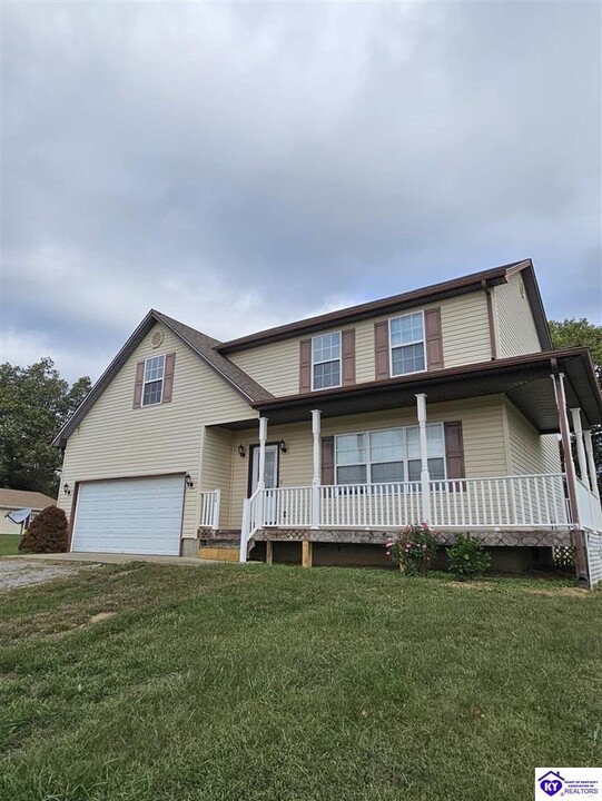 636 Sierra Dr in Rineyville, KY - Building Photo