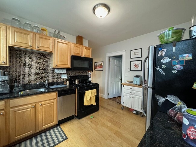 12 Silvey Pl, Unit 1
