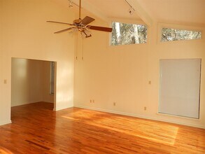 2950 Bay Shore Dr in Tallahassee, FL - Building Photo - Building Photo