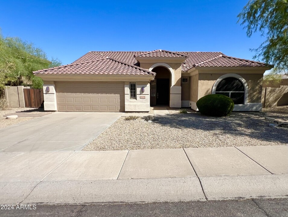 10278 E Bahia Dr in Scottsdale, AZ - Foto de edificio