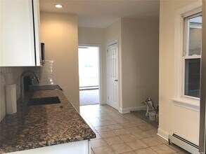 6 Nassau Blvd in Garden City, NY - Building Photo - Building Photo