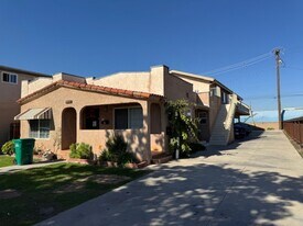 253 E Plymouth St in Long Beach, CA - Building Photo