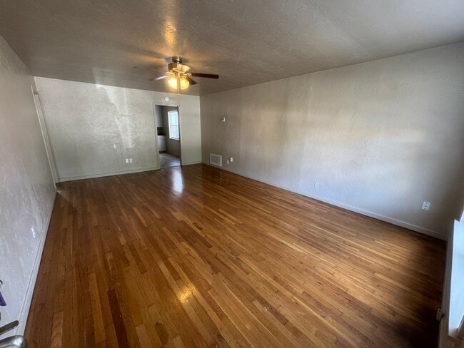 1012 S Ellison Ave in El Reno, OK - Building Photo - Building Photo