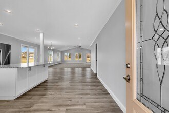 980 Acacia Dr in Annandale, MN - Building Photo - Building Photo