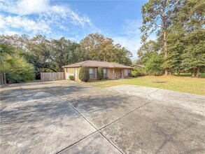 1648 Schillinger Rd S in Mobile, AL - Building Photo - Building Photo