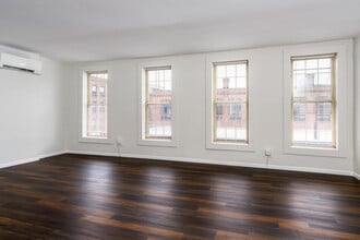 254-270 Worthington St in Springfield, MA - Building Photo - Interior Photo