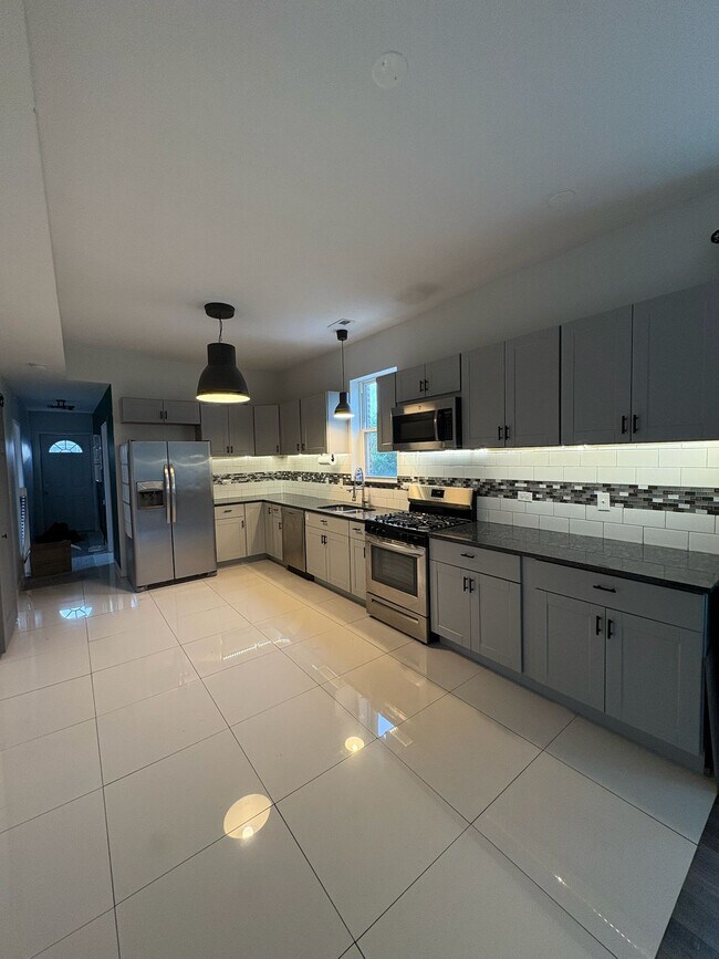 1316 S Millard Ave, Unit 2 in Chicago, IL - Building Photo - Building Photo