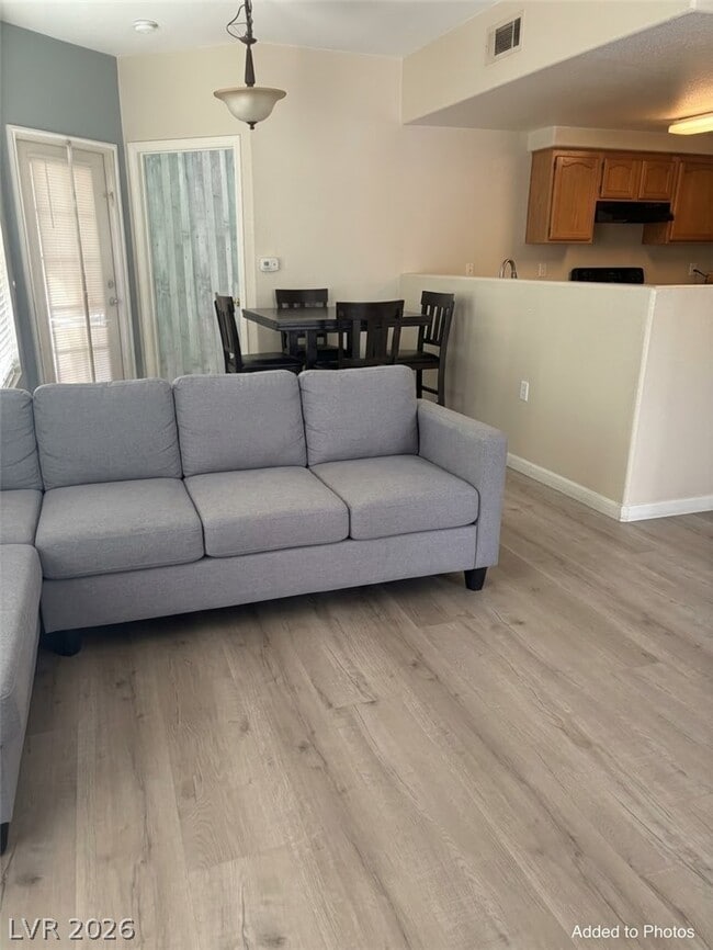 property at 3400 Cabana Dr