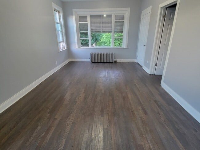 property at 9719 S Prairie Ave
