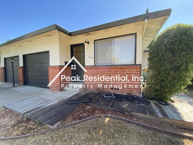1120 Morton Ct in Sacramento, CA - Building Photo - Building Photo