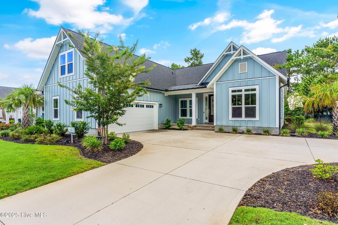 2676 W Timber Crest Dr in Leland, NC - Building Photo