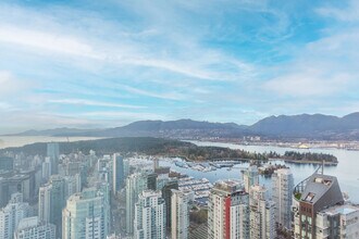 1151-1151 W Georgia St in Vancouver, BC - Building Photo - Building Photo