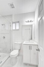 2631 E 7th Ave in Hialeah, FL - Building Photo - Building Photo