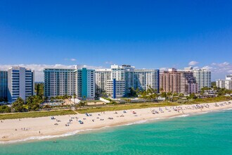 Copabella in Miami Beach, FL - Building Photo - Building Photo