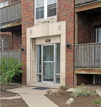 182 Wentworth St S in Hamilton, ON - Building Photo - Building Photo