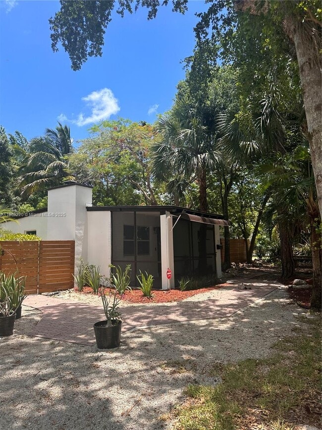 property at 1733 SW 13th St