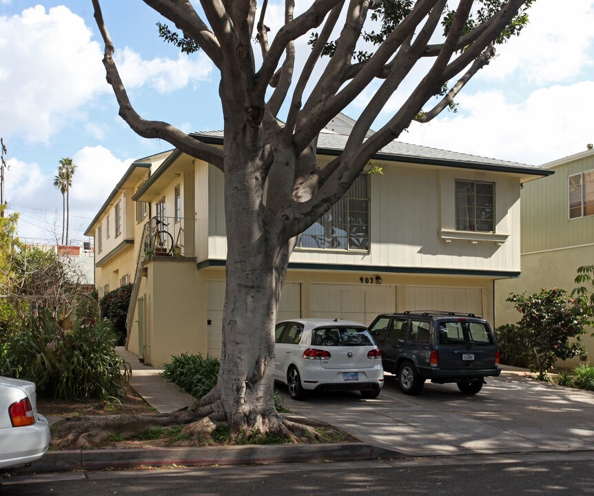 907 20th St in Santa Monica, CA - Foto de edificio