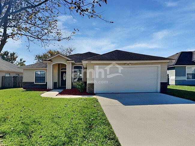 3753 Woodbriar Dr in Orange Park, FL - Foto de edificio - Building Photo