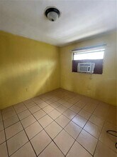 900 Colyer St in Orlando, FL - Building Photo - Building Photo