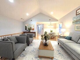 27 Jewett Ave in Jersey City, NJ - Building Photo
