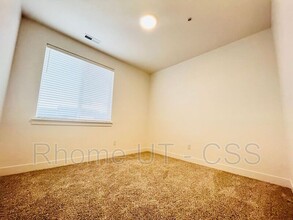 1423 N 3830 W-Unit -#B302 in Lehi, UT - Building Photo - Building Photo