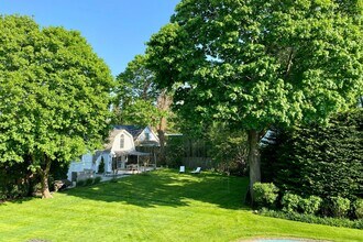 140 Little Plains Rd in Southampton, NY - Building Photo - Building Photo