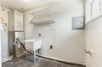 3940 Nicholas Rd in Dayton, OH - Building Photo - Building Photo