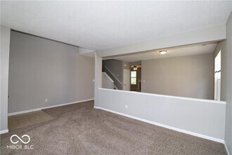 10138 New Dawn Pl in Avon, IN - Building Photo - Building Photo