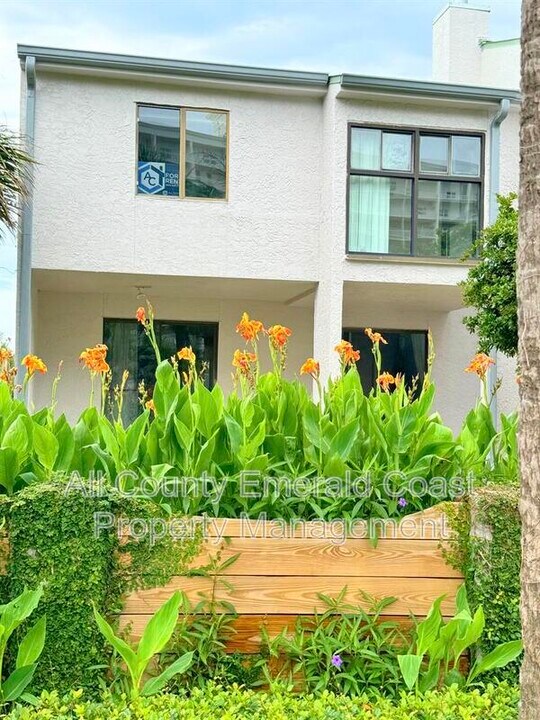 930 Gulf Shore Dr in Destin, FL - Building Photo