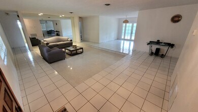 6320 SW 93rd Pl in Miami, FL - Building Photo - Building Photo