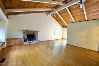 801 Chamberlain Ct in Mill Valley, CA - Building Photo - Building Photo