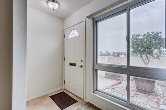 3410 Del Amo Blvd in Torrance, CA - Building Photo - Building Photo