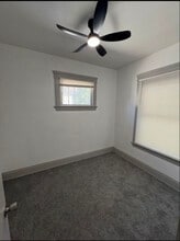 3925 Memphis Ave in Cleveland, OH - Foto de edificio - Building Photo