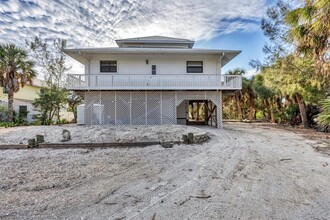 51 Palm Dr in Placida, FL - Building Photo - Building Photo