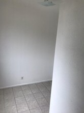 19829 Kendall Dr in San Bernardino, CA - Building Photo - Building Photo