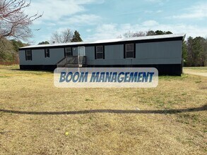 176 Brookston Rd in Henderson, NC - Building Photo - Building Photo