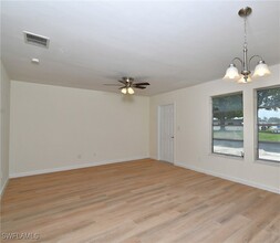 16 Tangerine Ct in Lehigh Acres, FL - Building Photo - Building Photo