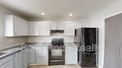 3902 Smoke Tree Dr in Colorado Springs, CO - Building Photo - Building Photo