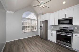260 Village Green Dr in Port Jefferson Station, NY - Building Photo - Building Photo