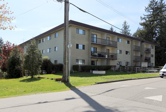 Huron Court in Abbotsford, BC - Building Photo - Building Photo