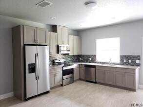 1 Profile Pl in Palm Coast, FL - Building Photo - Building Photo